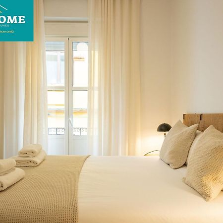 180 Home Goyeneta Luxury Севилья Экстерьер фото