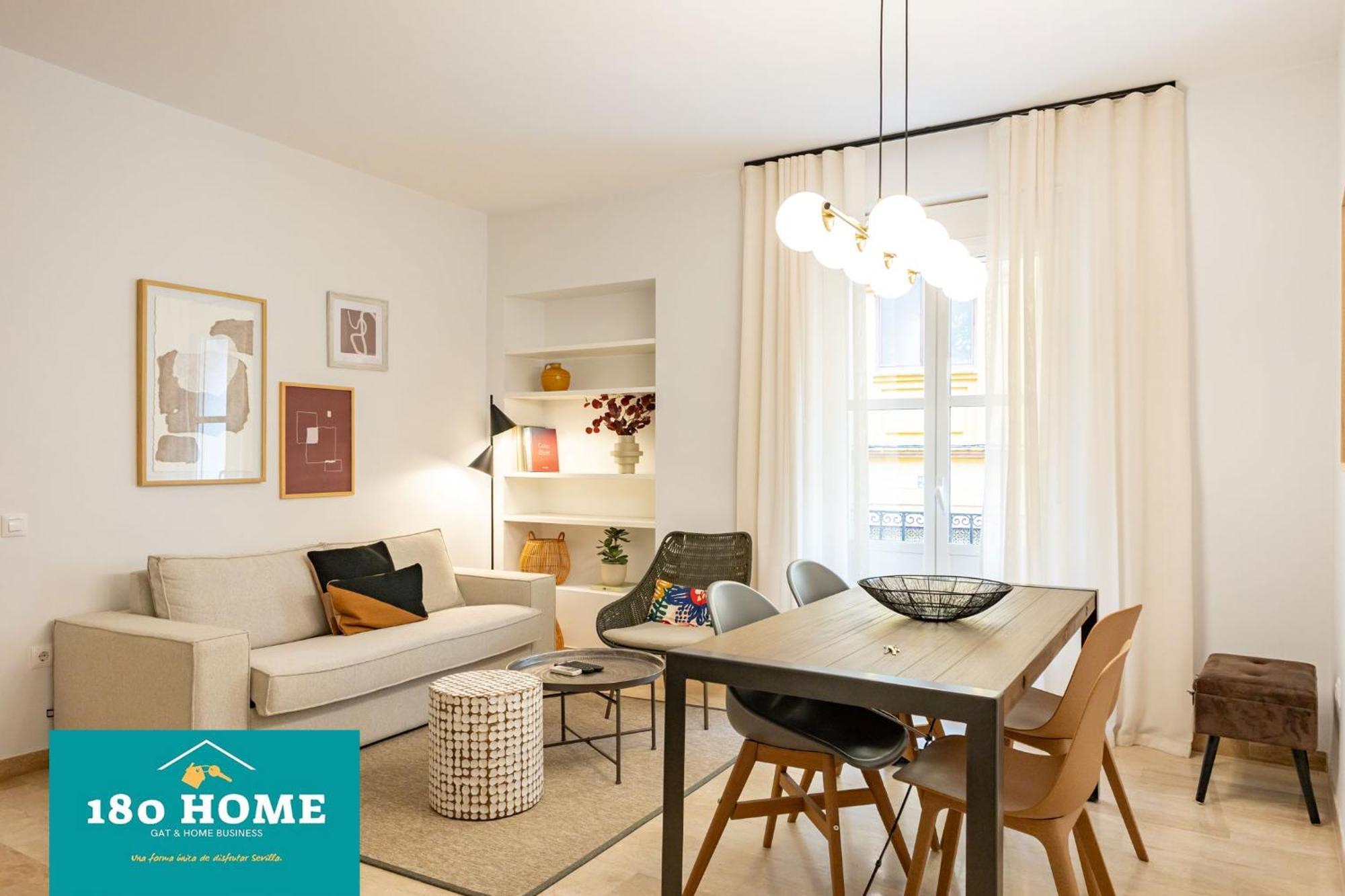 180 Home Goyeneta Luxury Севилья Экстерьер фото
