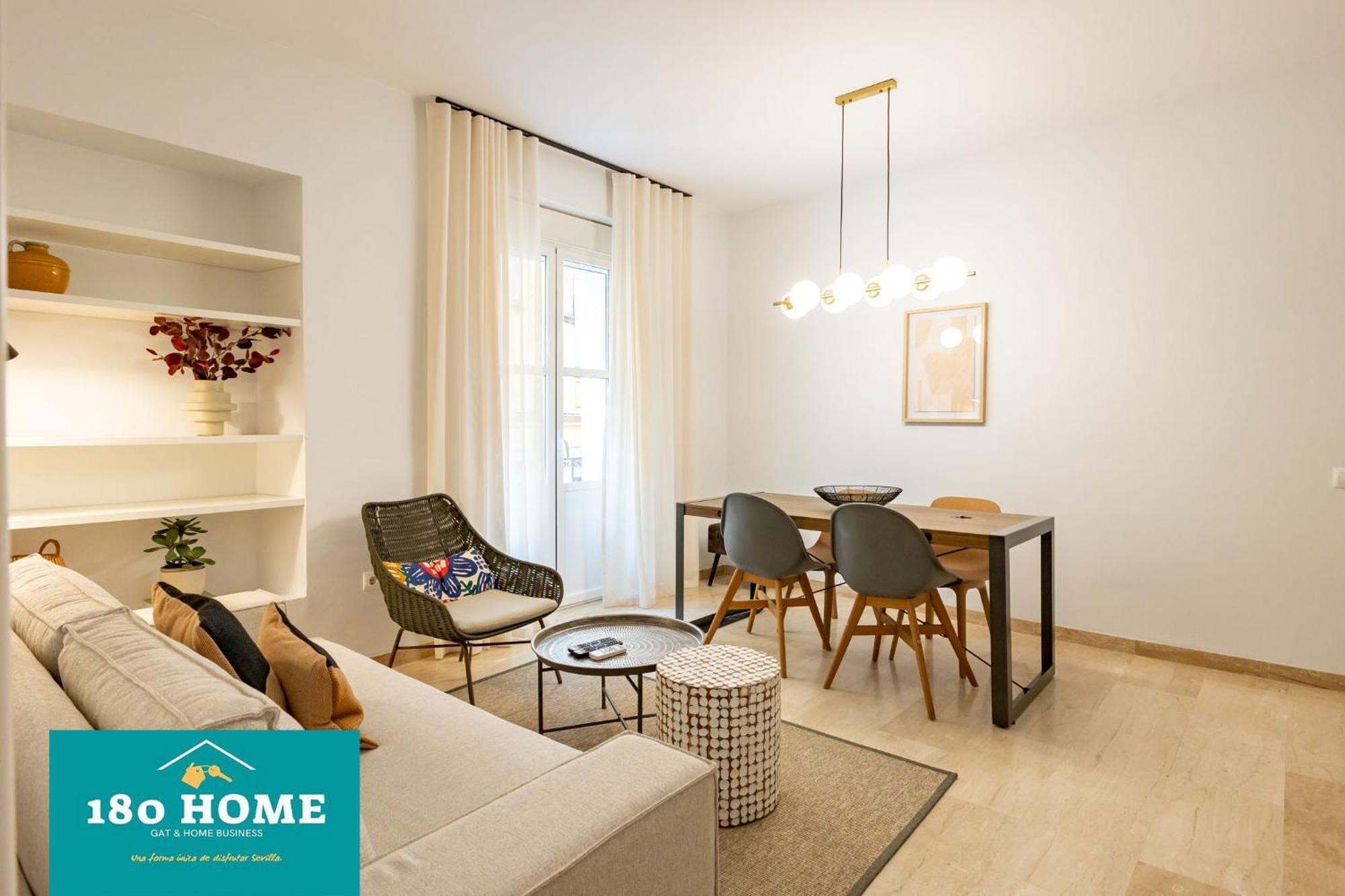 180 Home Goyeneta Luxury Севилья Экстерьер фото
