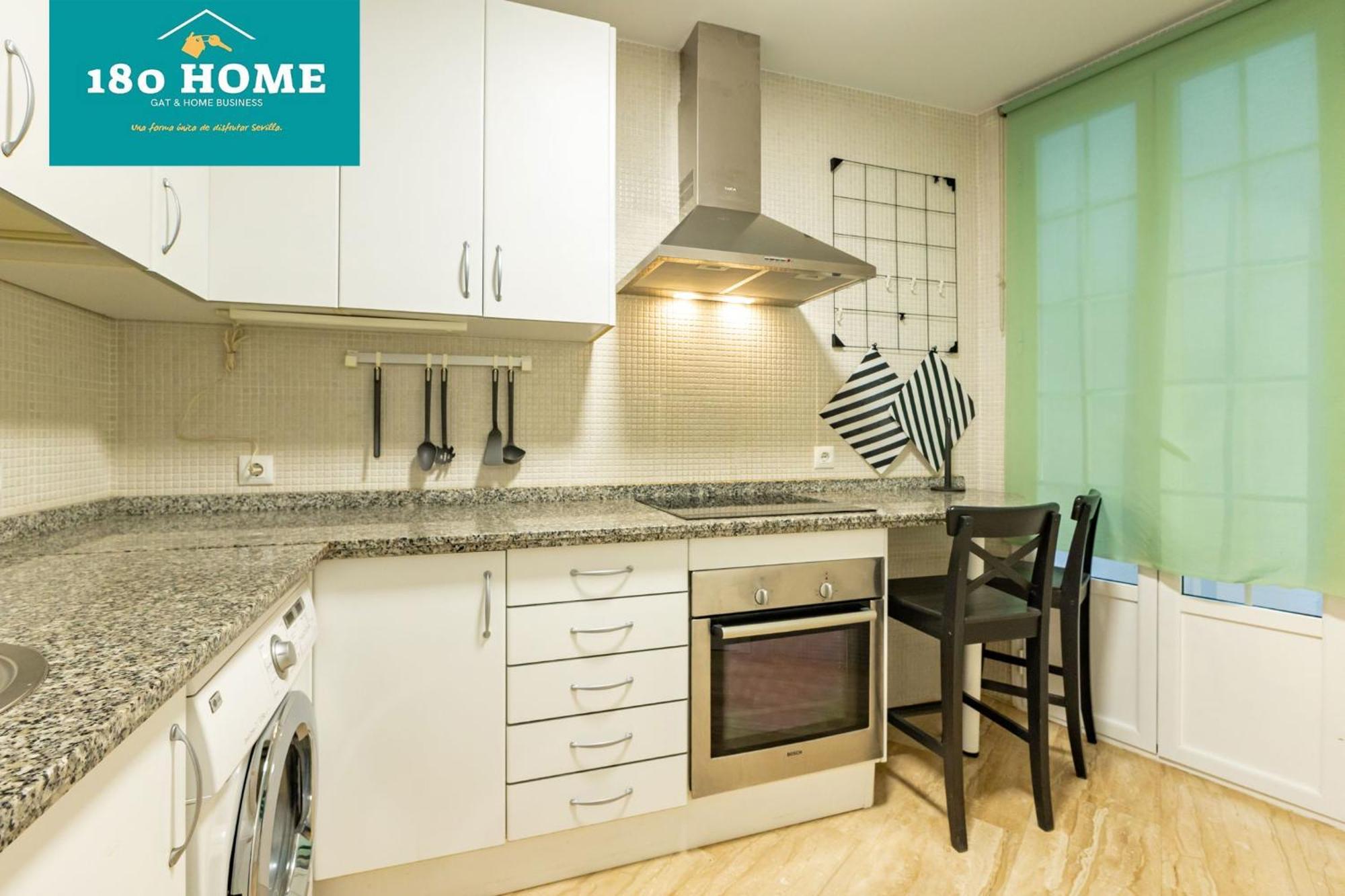 180 Home Goyeneta Luxury Севилья Экстерьер фото
